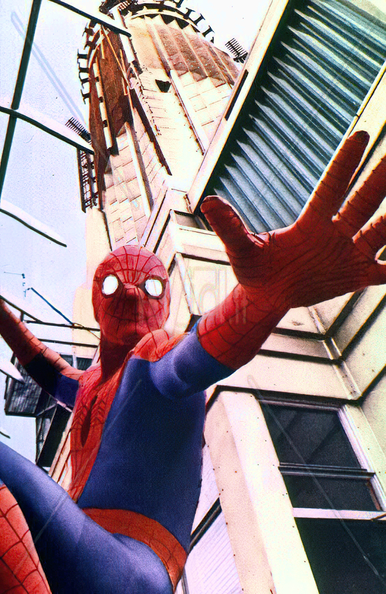 Телевизор человека паука. Spider man 1977. Удивительный человек-паук 1977. Самый первый человек паук 1977. Человек паук 1974.